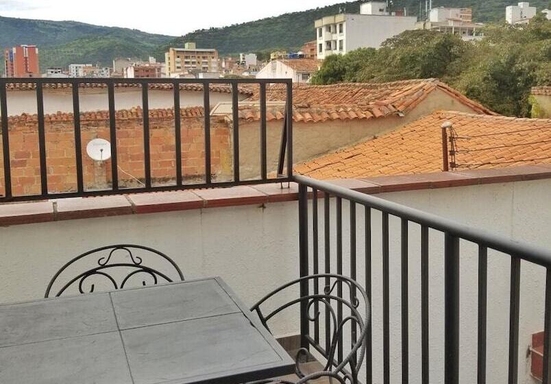 هتل Sam S Vip Hostel San Gil