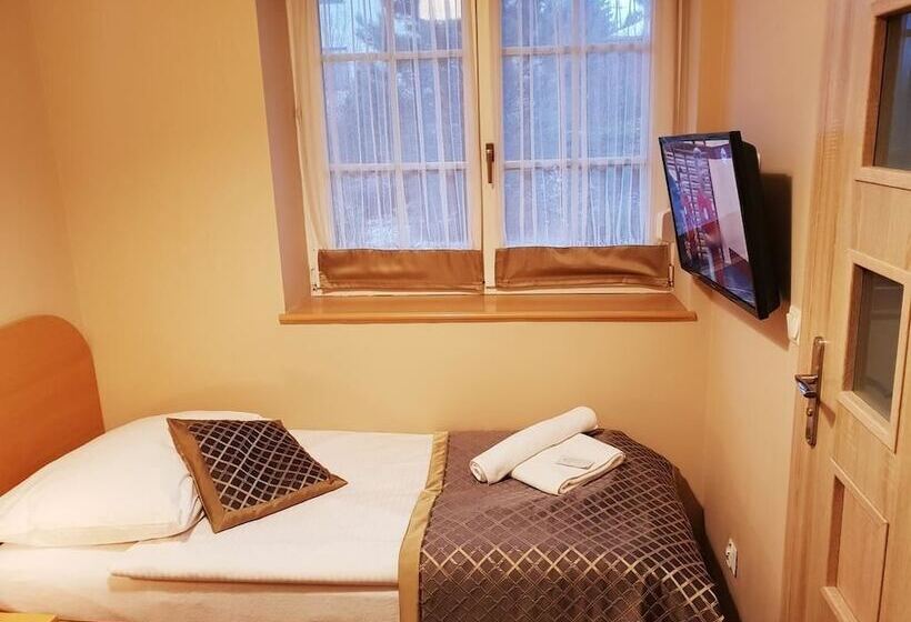 בית מלון כפרי Willa Kłodzko Zacisze Sauna Siłownia Komnata Solna