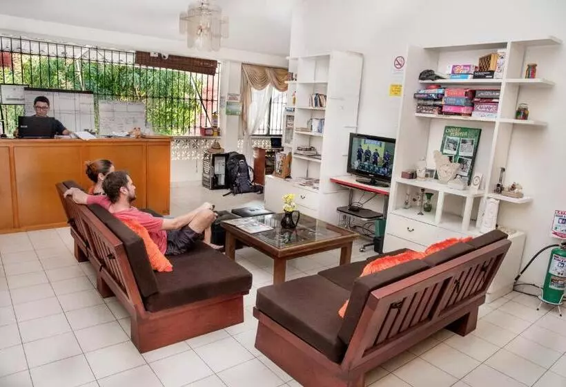 Macondo Hostel