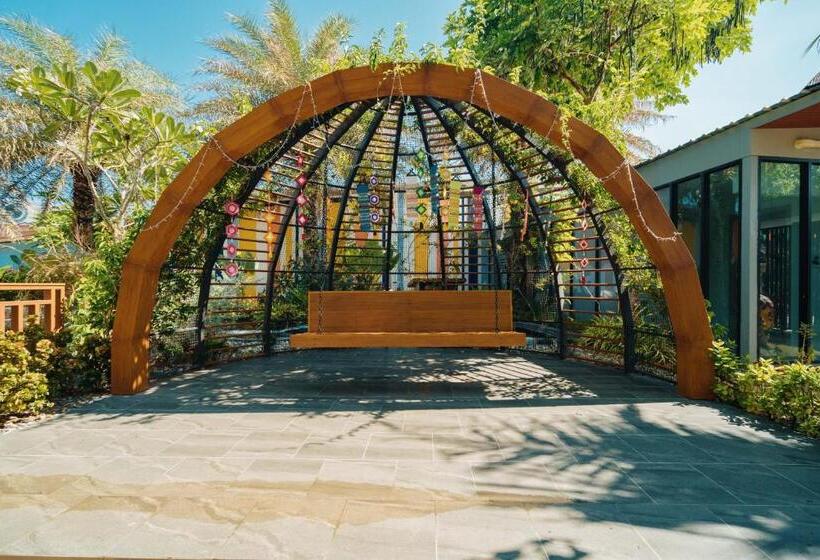 Rawayana West Villas & Kids Park