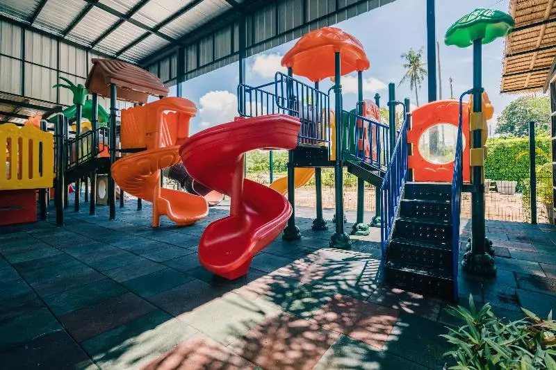 Rawayana West Villas & Kids Park