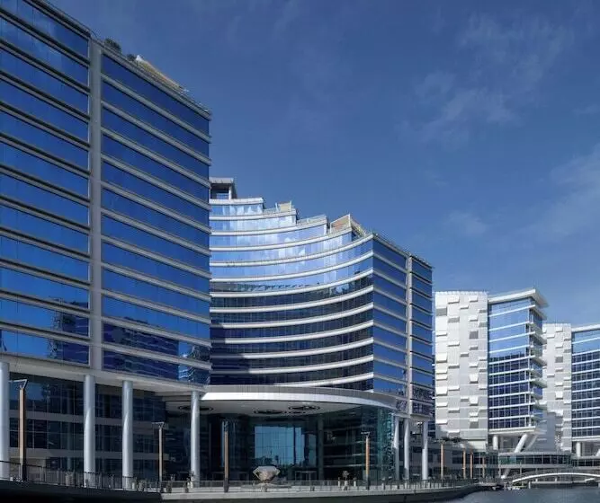 ホテル Marriott Marquis Dubai Creek