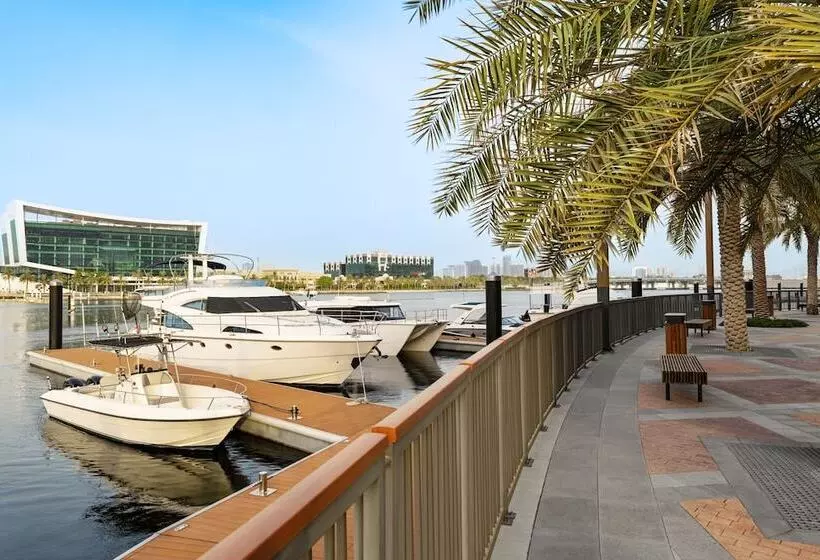 ホテル Marriott Marquis Dubai Creek