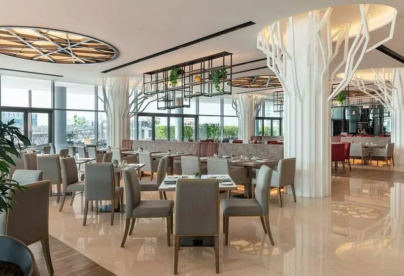 ホテル Marriott Marquis Dubai Creek