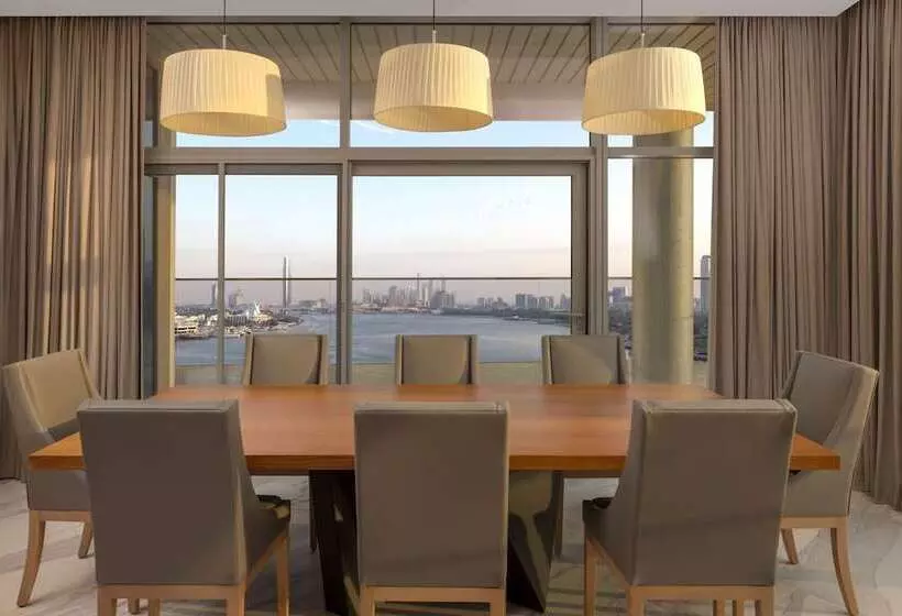 ホテル Marriott Marquis Dubai Creek