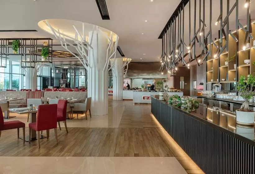 ホテル Marriott Marquis Dubai Creek