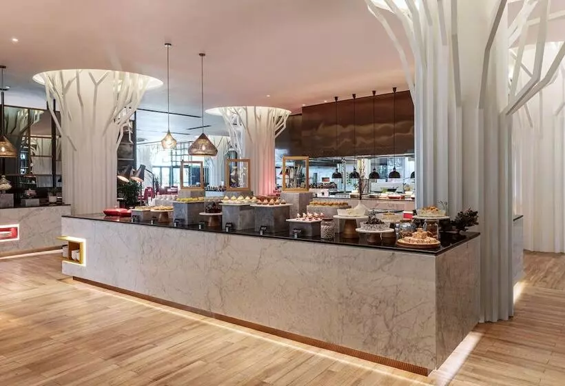 ホテル Marriott Marquis Dubai Creek