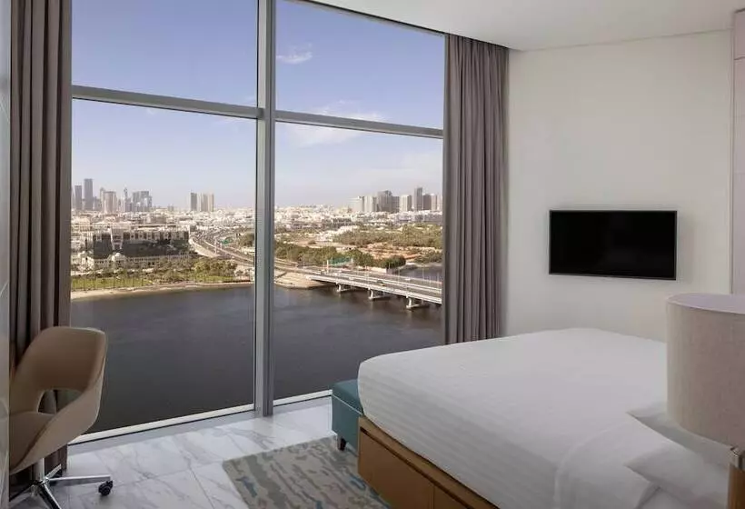 ホテル Marriott Marquis Dubai Creek