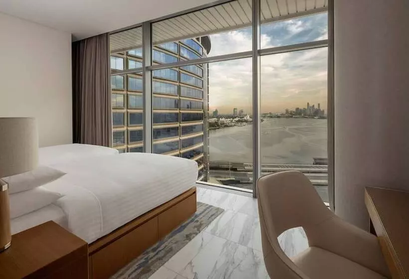 ホテル Marriott Marquis Dubai Creek