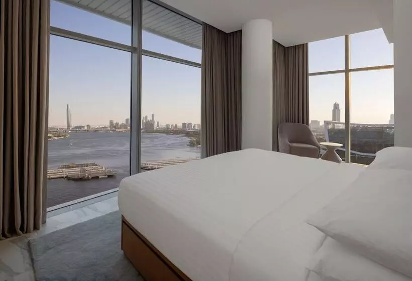 ホテル Marriott Marquis Dubai Creek
