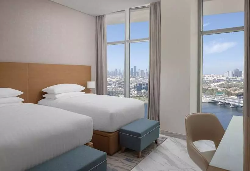 ホテル Marriott Marquis Dubai Creek