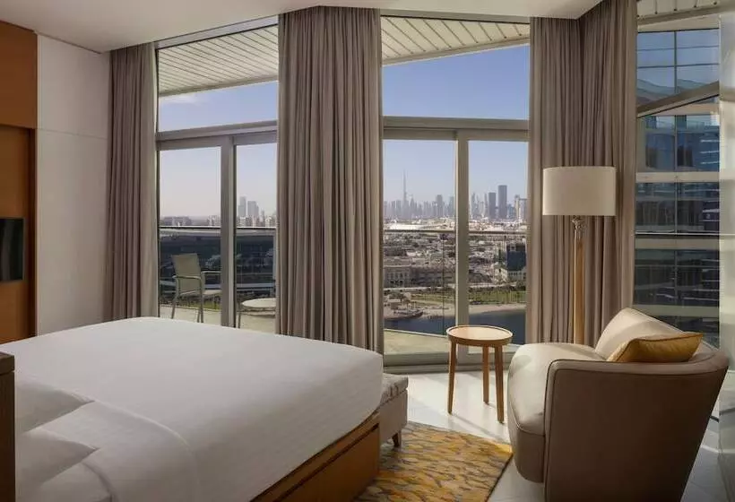ホテル Marriott Marquis Dubai Creek