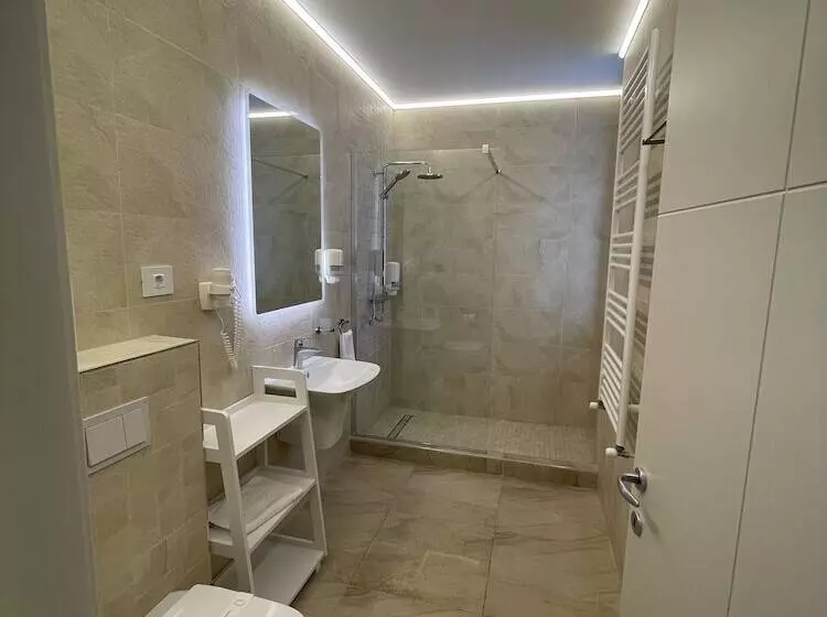 Hotelli Vila Ducu   Adults Only