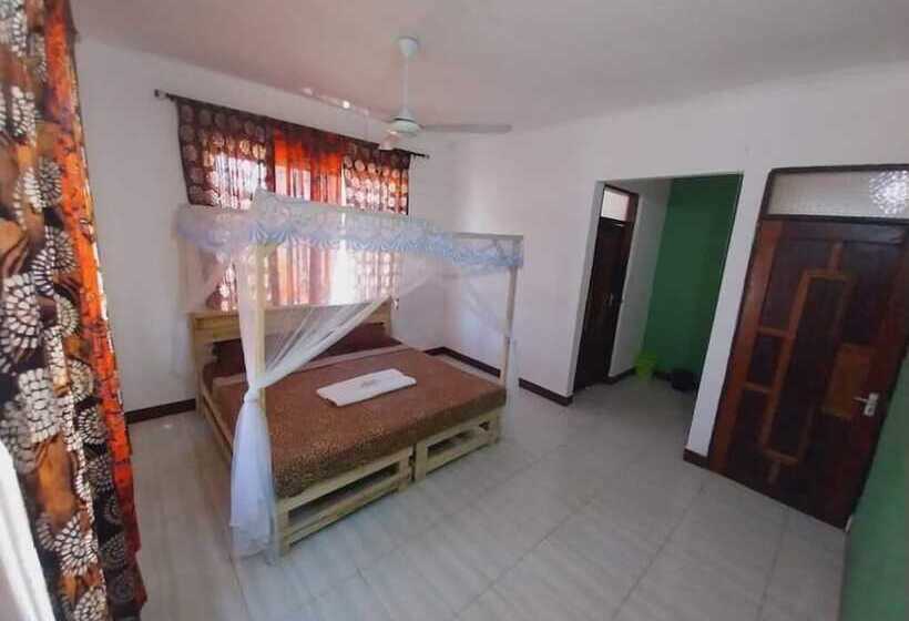 민박 L&j Modern Backpackers Kigamboni