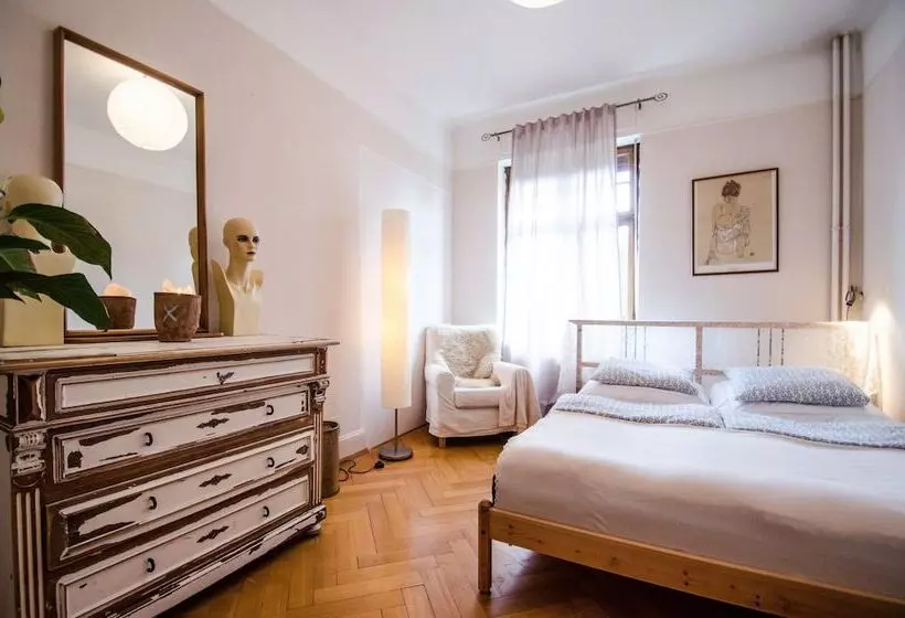 هاستل Villa 12 Guesthouse