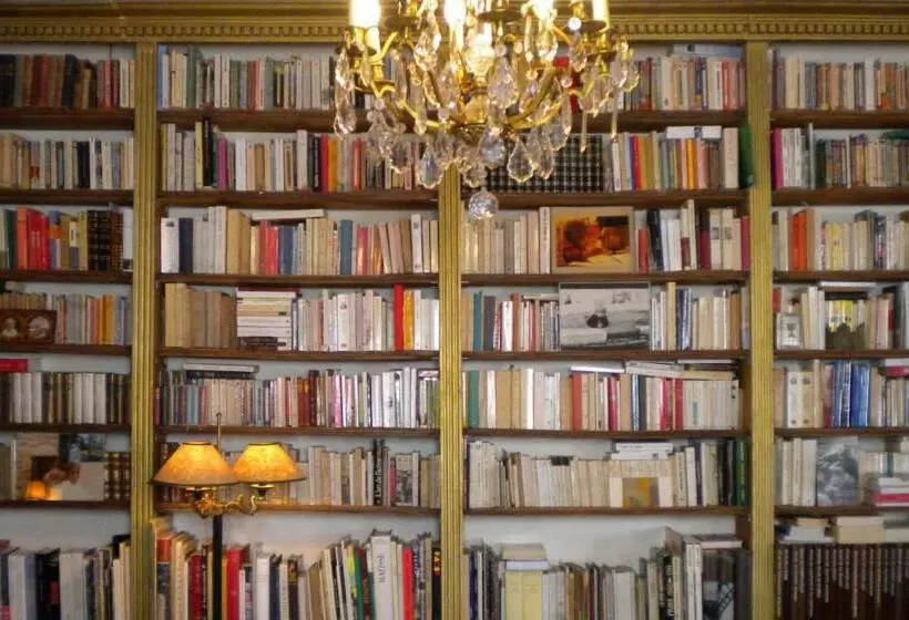 Bed and Breakfast Bed And Art