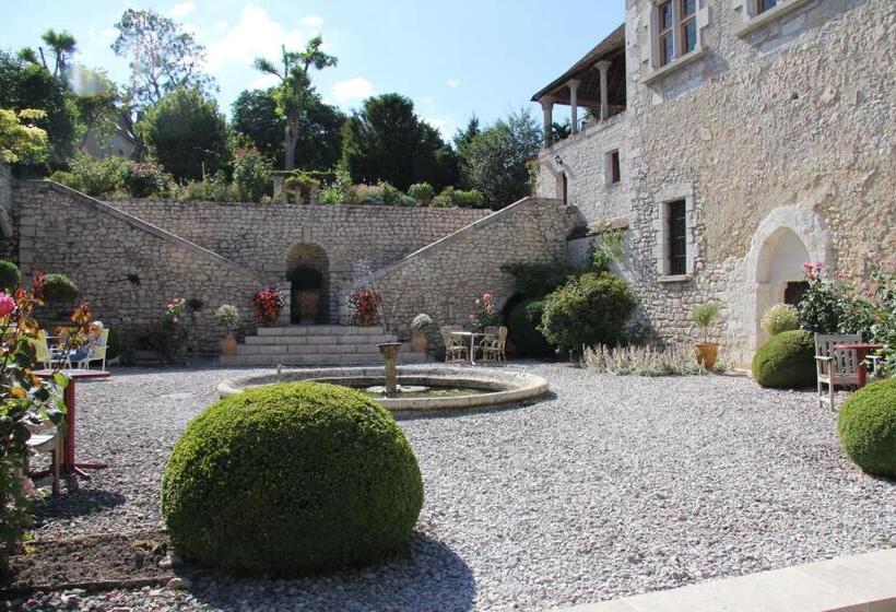 تختخواب و صبحانه Demeure Des Vieux Bains