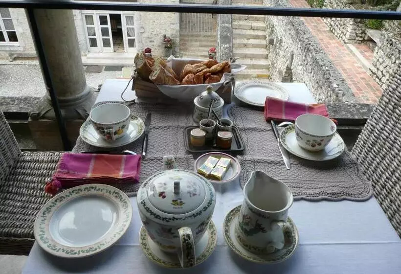 تختخواب و صبحانه Demeure Des Vieux Bains