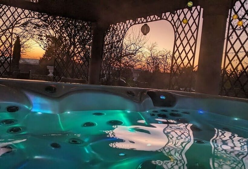 مبيت وإفطار Domaine Les Feuillants