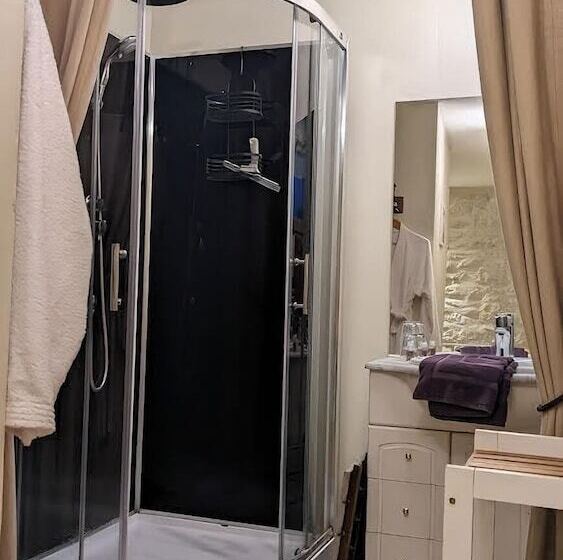 مبيت وإفطار Domaine Les Feuillants