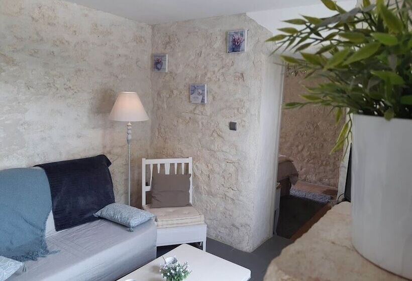 مبيت وإفطار Domaine Les Feuillants