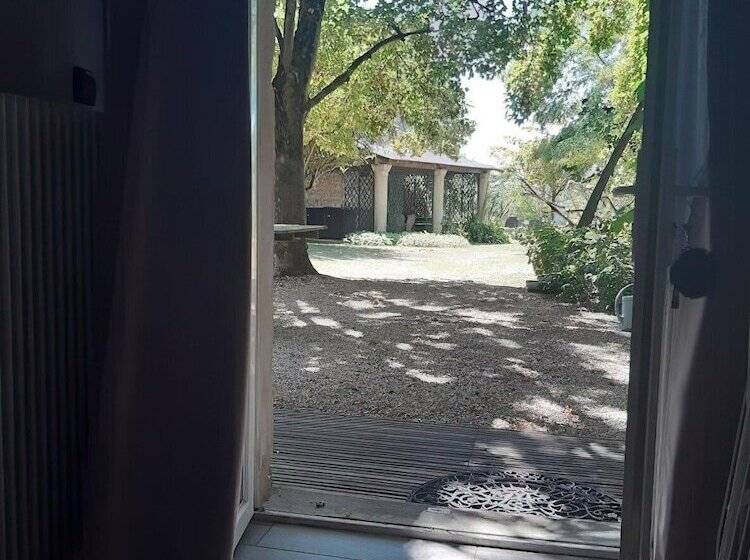 مبيت وإفطار Domaine Les Feuillants