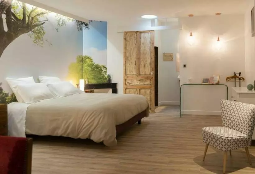 تختخواب و صبحانه Hôtel Spa Le Miel Des Muses