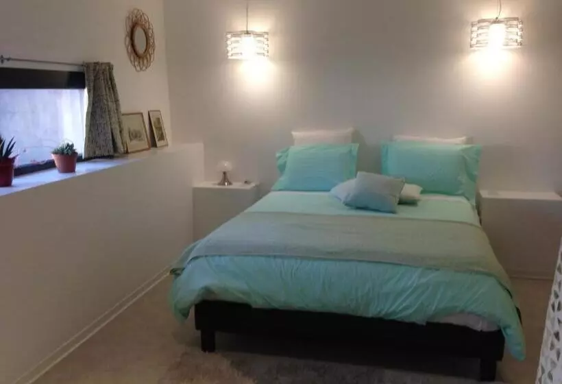 تختخواب و صبحانه Hôtel Spa Le Miel Des Muses