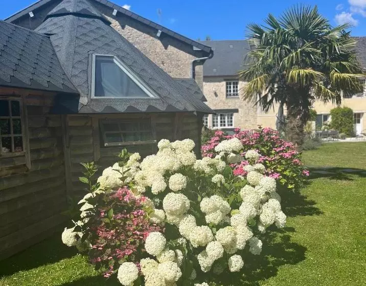 تختخواب و صبحانه La Naomath Maison D Hôtes, Hébergement Insolite & Gîte