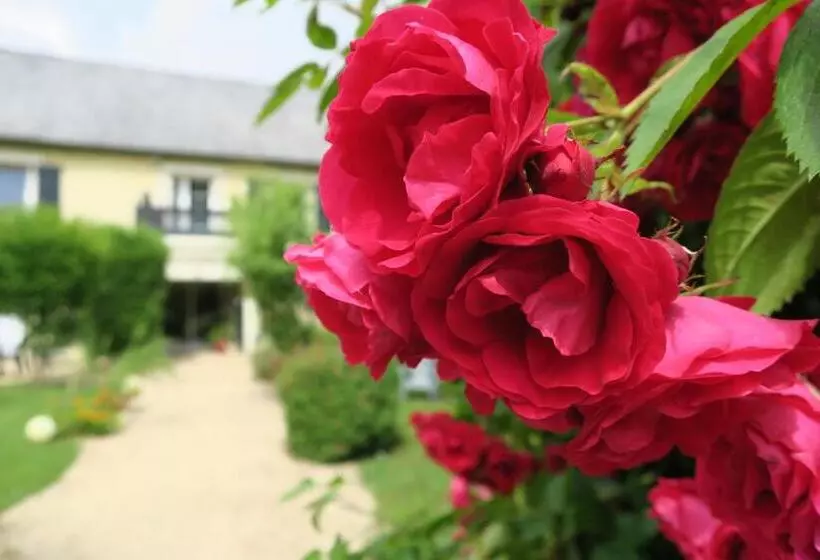 تختخواب و صبحانه La Naomath Maison D Hôtes, Hébergement Insolite & Gîte