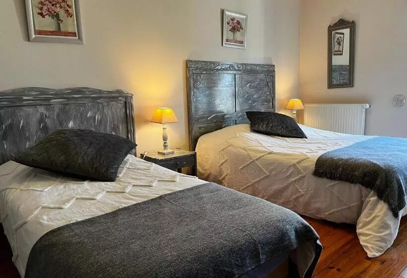 تختخواب و صبحانه La Naomath Maison D Hôtes, Hébergement Insolite & Gîte