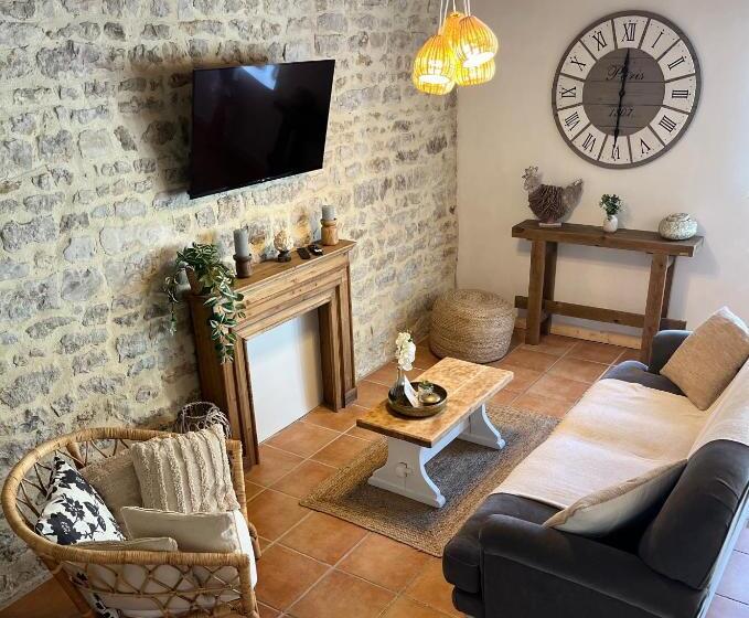 ベッドアンドブレックファースト La Naomath   Maison D Hôtes, Hébergement Insolite & Gîte