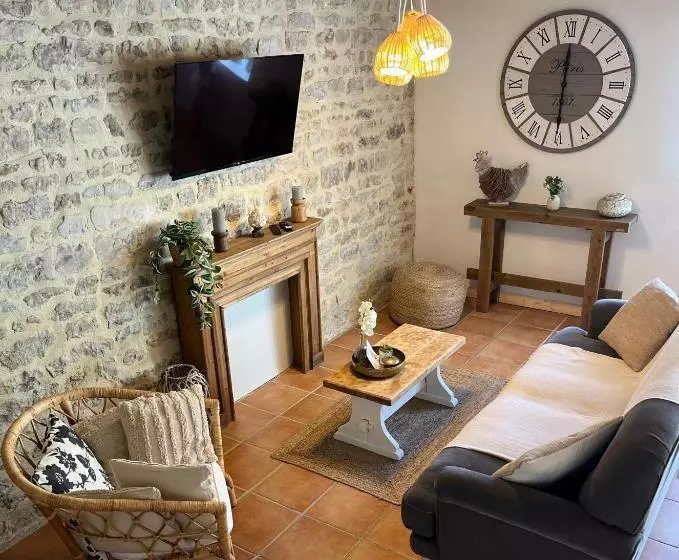 تختخواب و صبحانه La Naomath Maison D Hôtes, Hébergement Insolite & Gîte