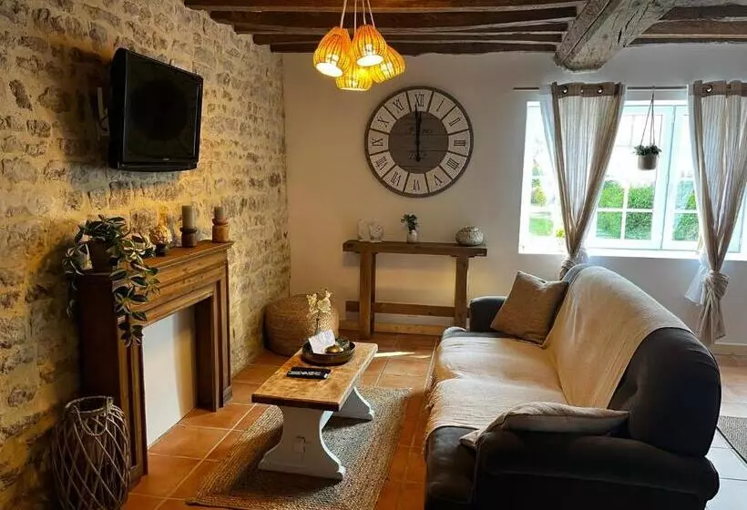 تختخواب و صبحانه La Naomath Maison D Hôtes, Hébergement Insolite & Gîte