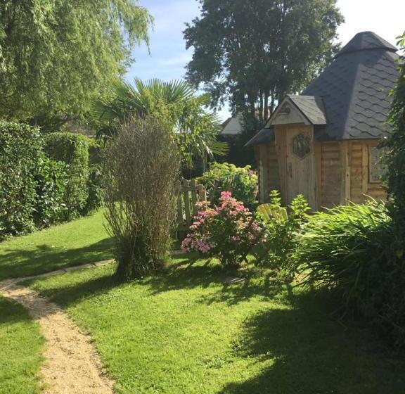 ベッドアンドブレックファースト La Naomath   Maison D Hôtes, Hébergement Insolite & Gîte