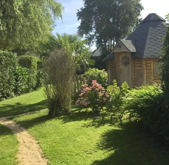 تختخواب و صبحانه La Naomath Maison D Hôtes, Hébergement Insolite & Gîte