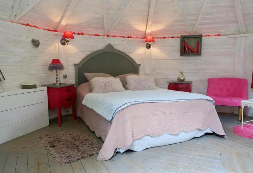 ベッドアンドブレックファースト La Naomath   Maison D Hôtes, Hébergement Insolite & Gîte