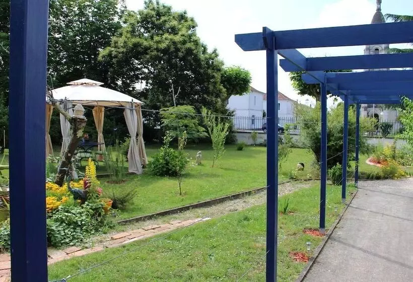 Bed and Breakfast Le Ch Tipanier