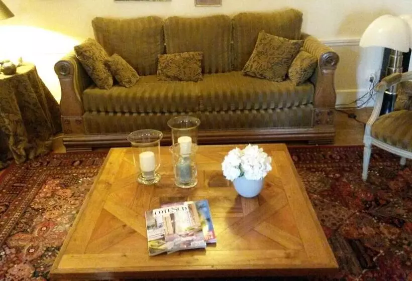 Aamiaismajoitus (B&B) Maison Epellius