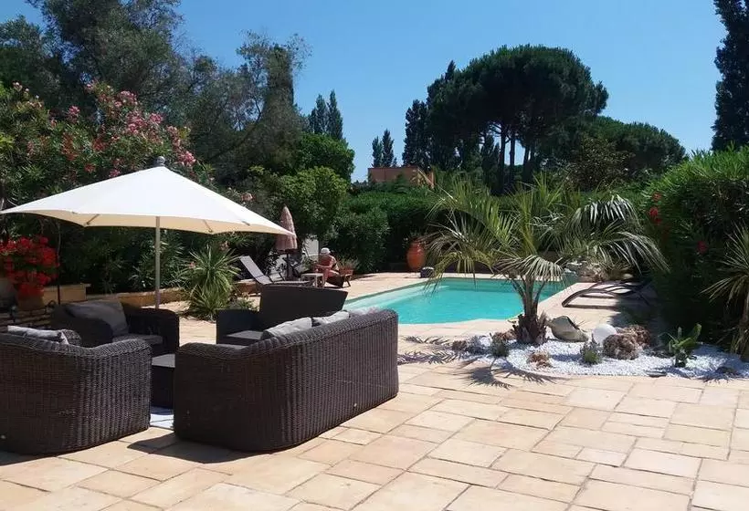 Bed and Breakfast Mas Lou Souleil