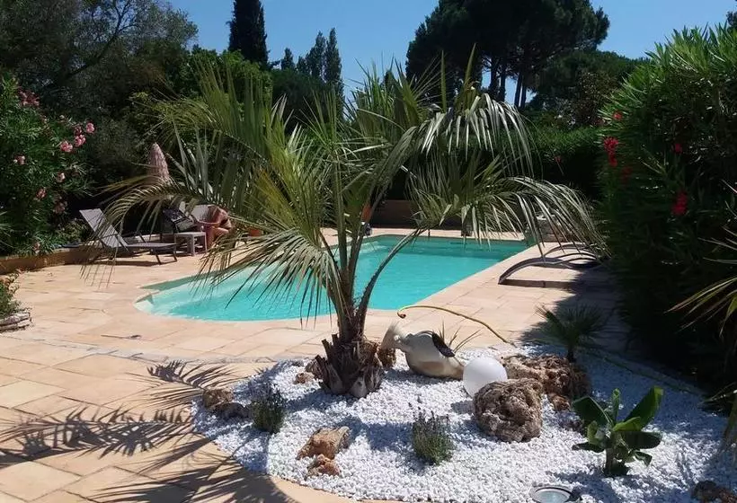 Bed and Breakfast Mas Lou Souleil