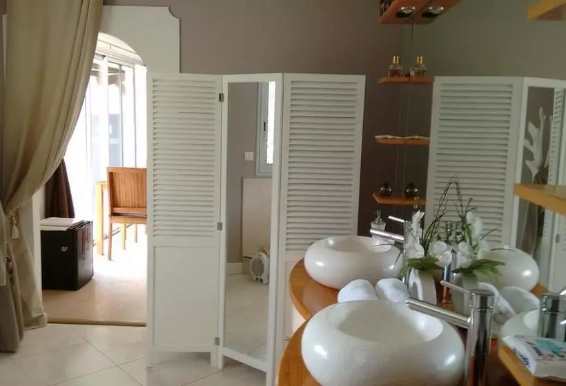 Bed and Breakfast Mas Lou Souleil