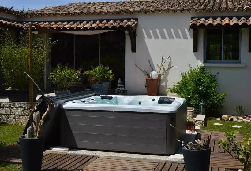 Bed and Breakfast Mas Lou Souleil