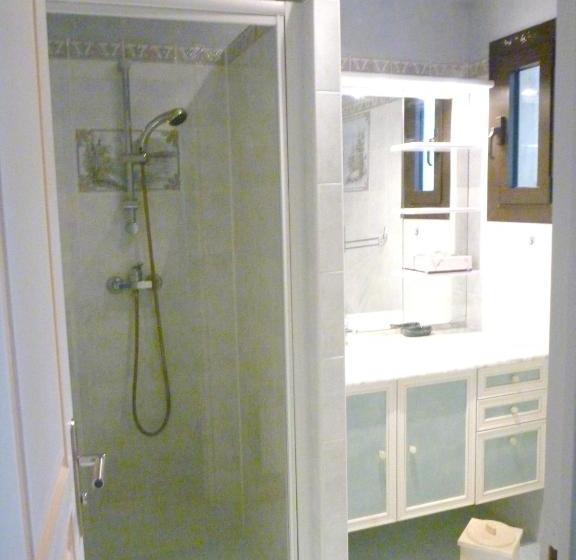 Villa Panoramique Avec Vue Mer Et Montagne A Corbara