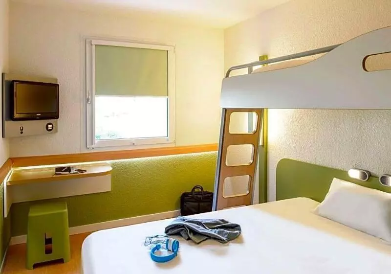 ホテル Ibis Budget Givet