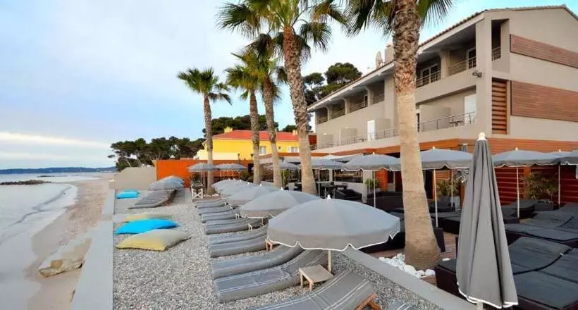 هتل Hôtel Bor