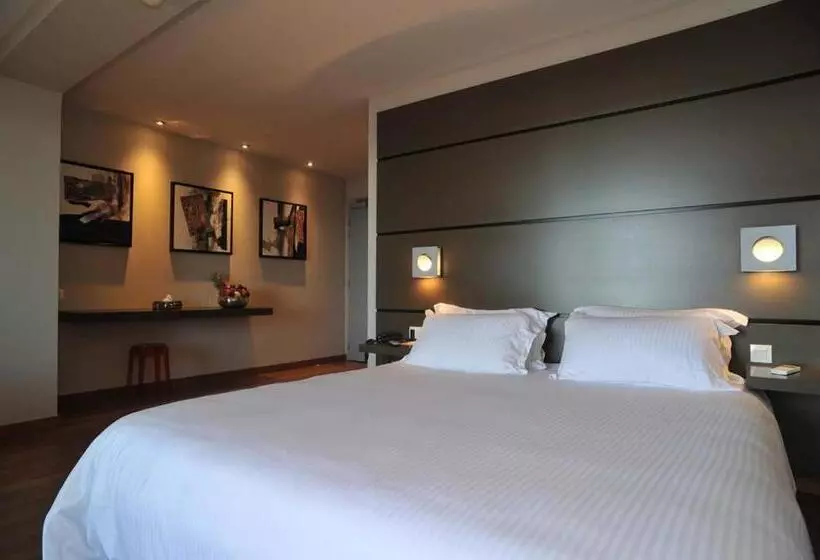 هتل Hôtel Bor