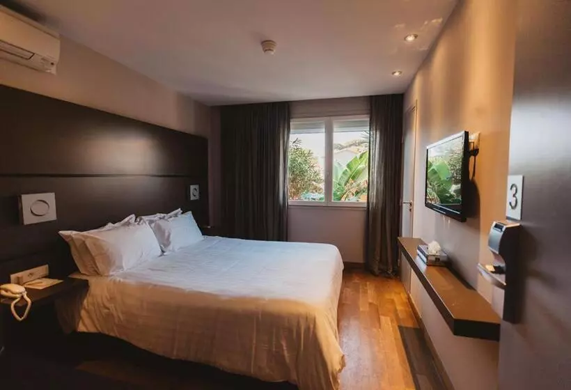 هتل Hôtel Bor