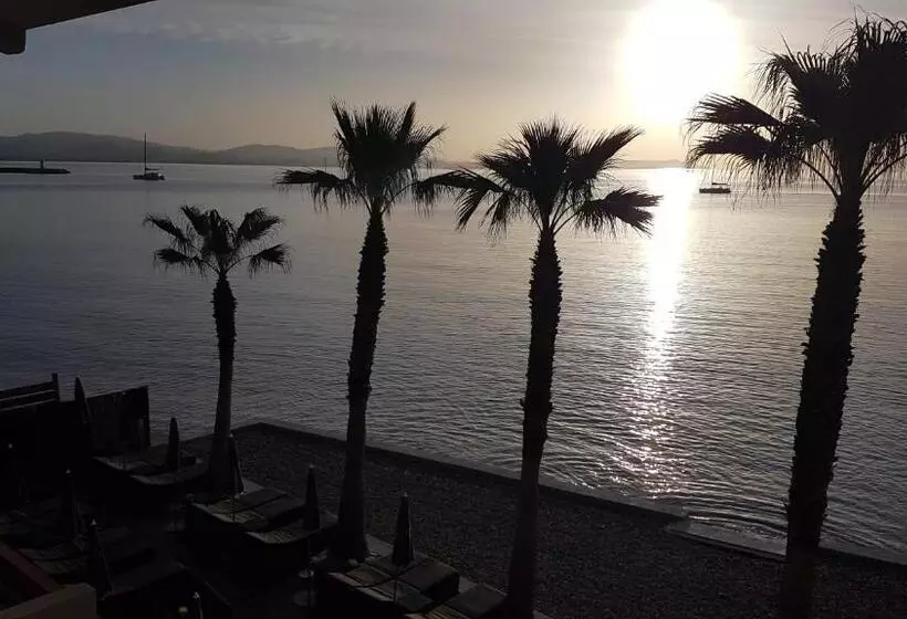 هتل Hôtel Bor