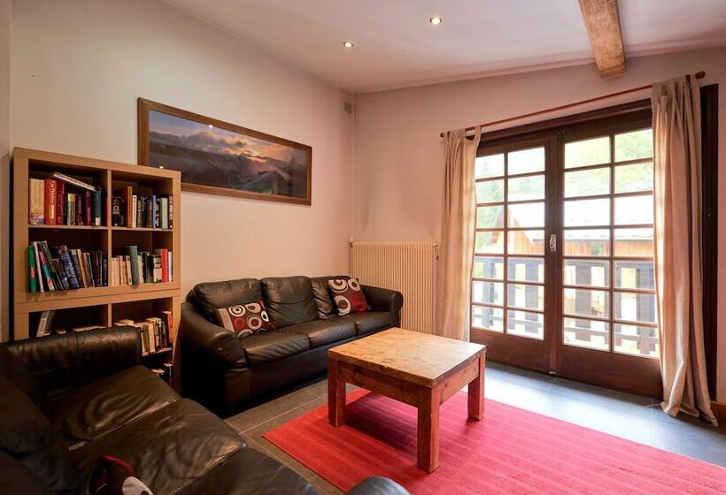 فندق صغير Chamonix Lodge